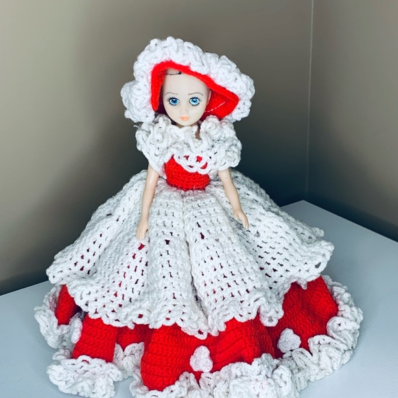 Vintage Crochet Bed Doll - Picture 4 of 6